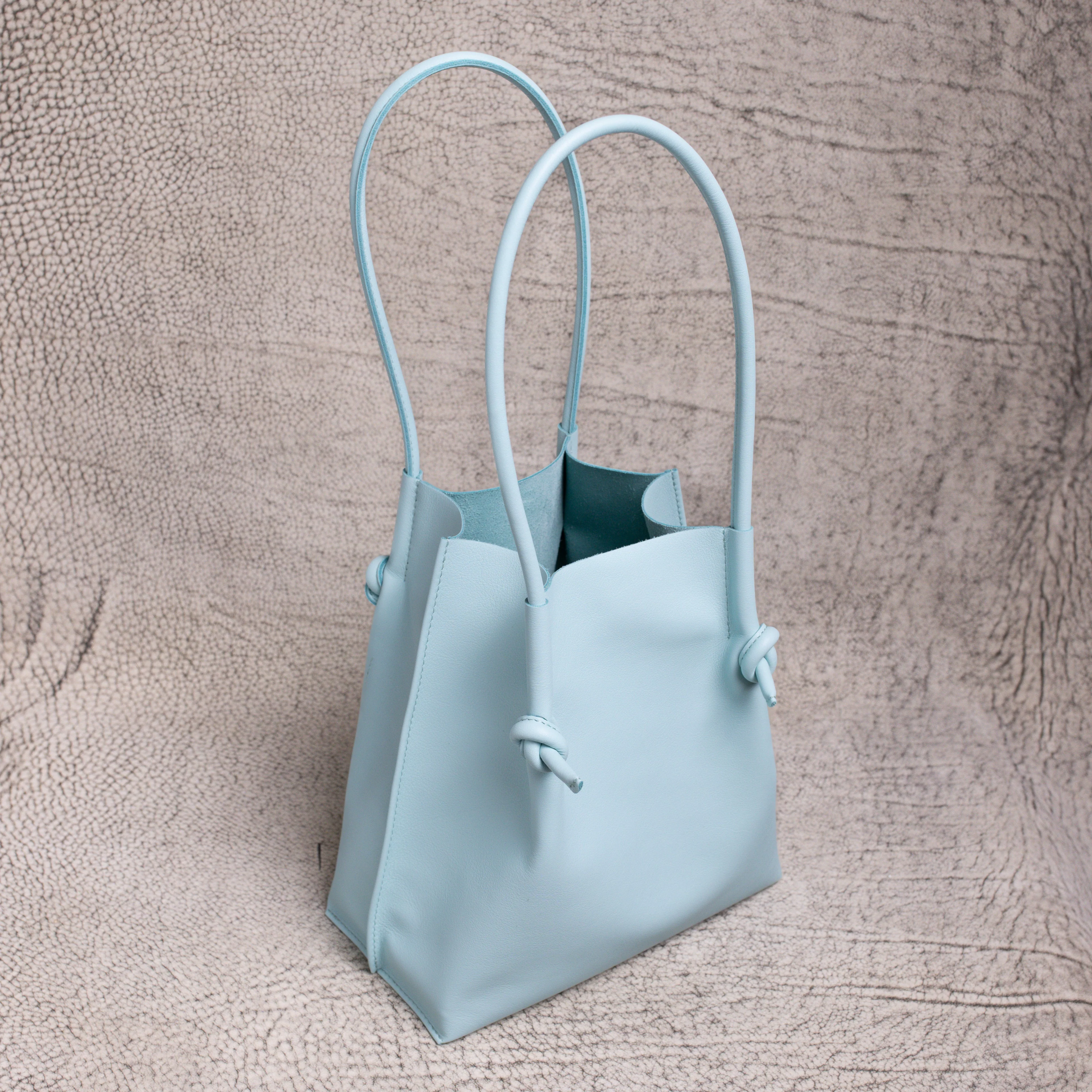 Flora Everyday Leather Tote | Silky Calf Sky - Image 4
