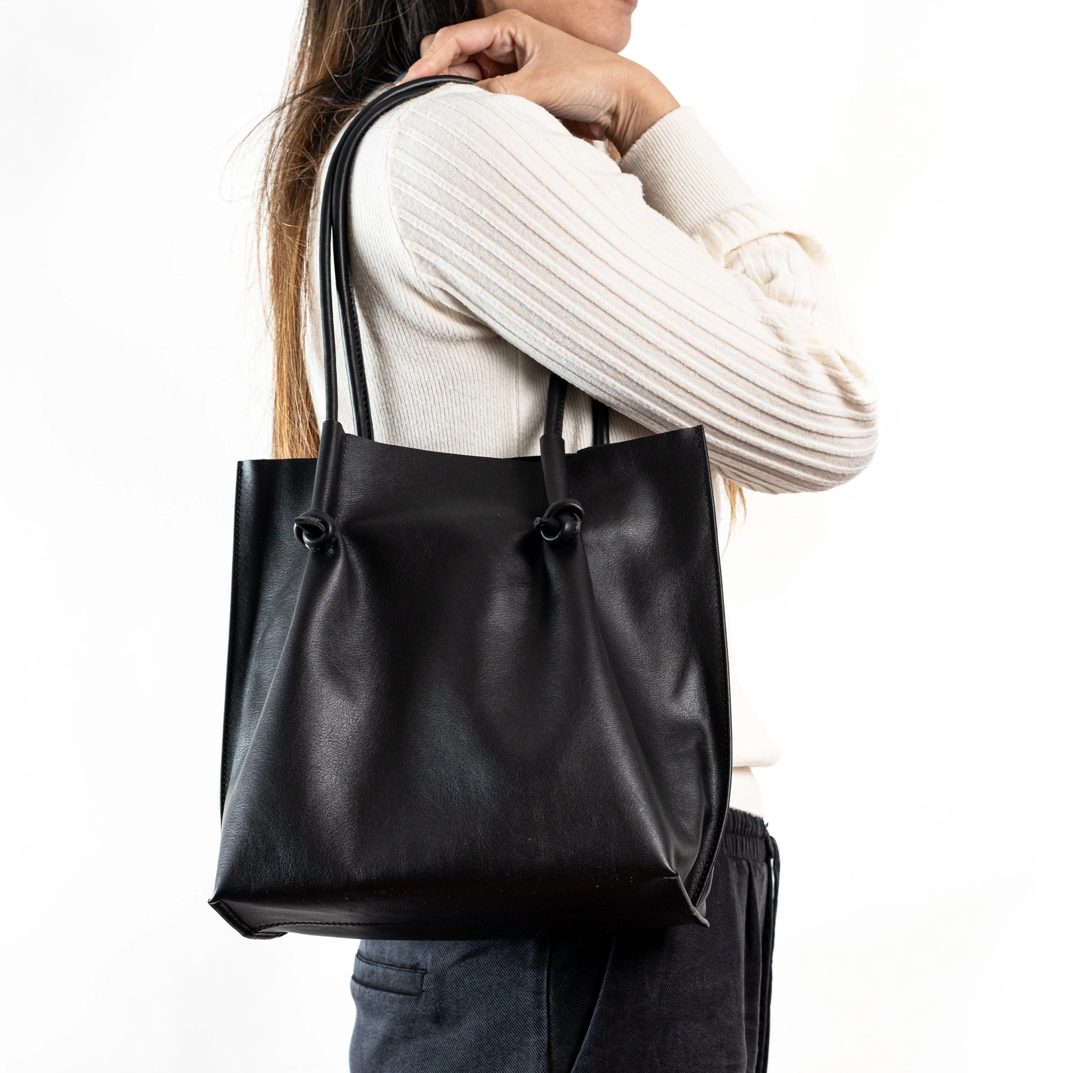 Flora Everyday Leather Tote | Smooth Calf Black - Image 2