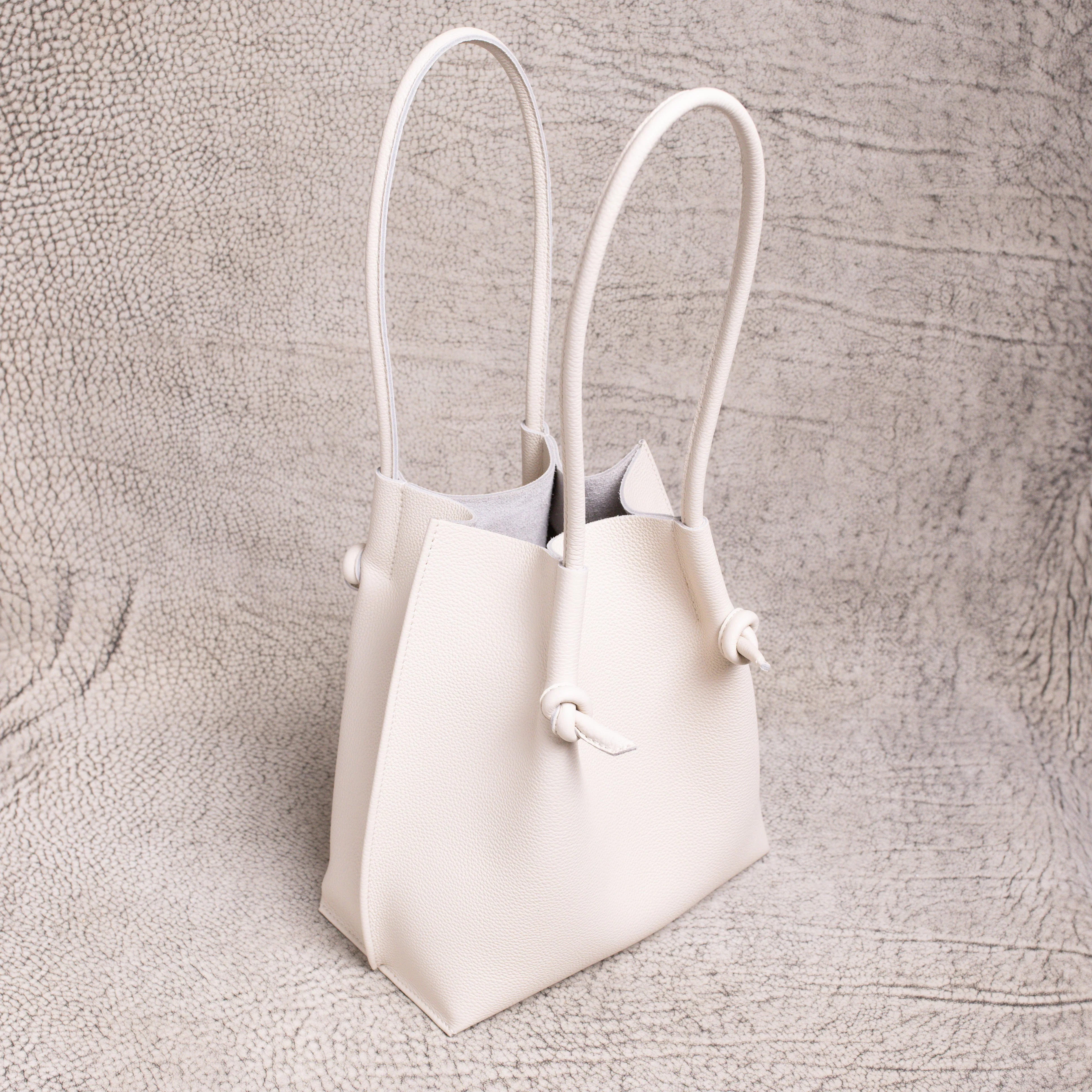 Flora Everyday Leather Tote | Togo Calf Beige - Image 4