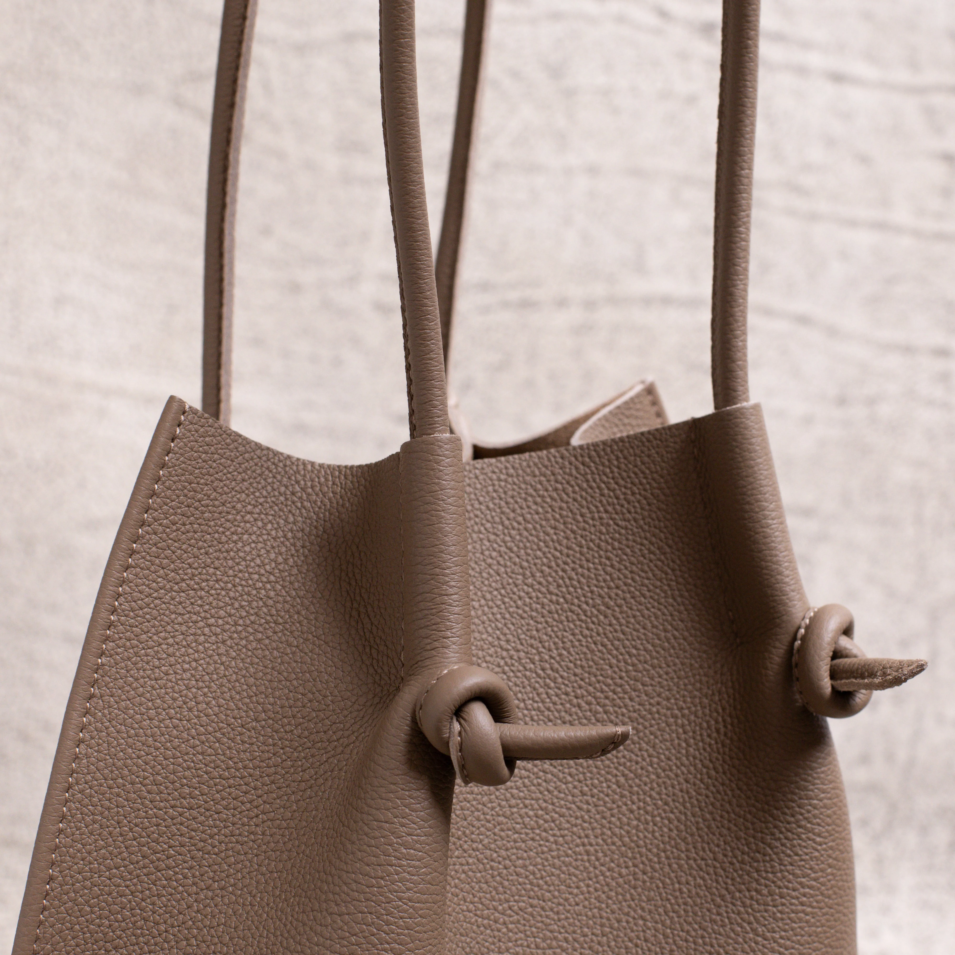 Flora Everyday Leather Tote | Togo Calf Etoupe - Image 5