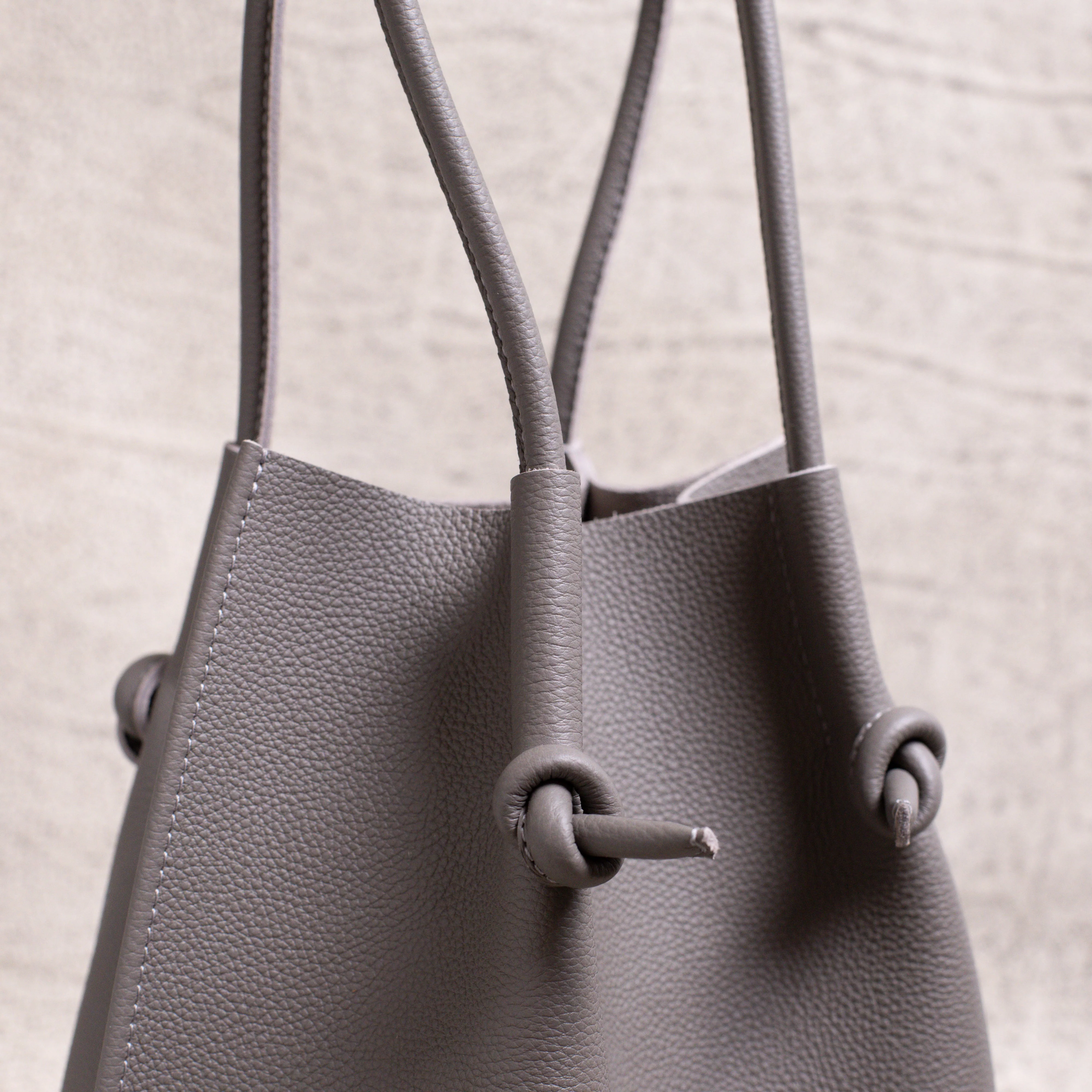 Flora Everyday Leather Tote | Togo Calf Gris - Image 5