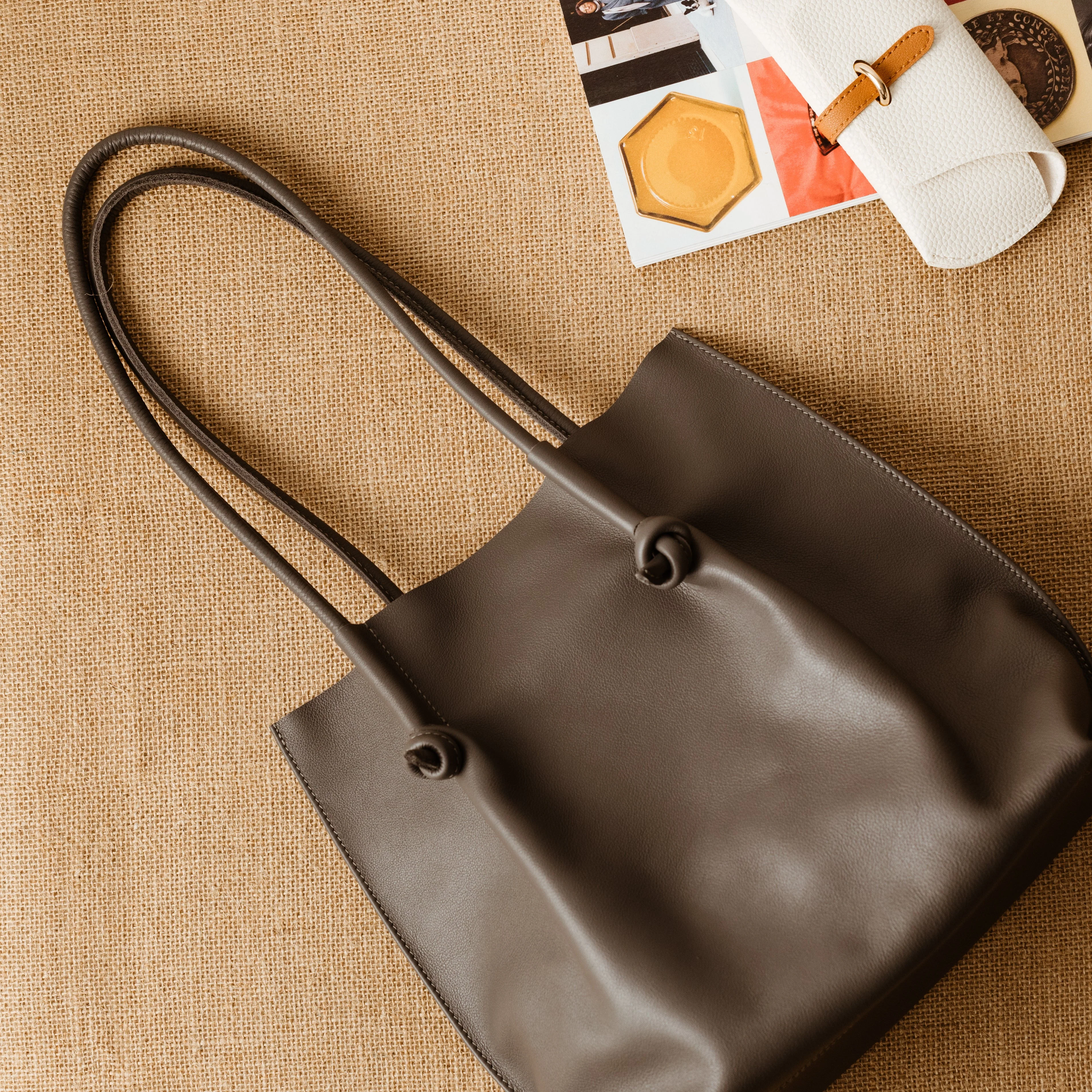Flora Everyday Leather Tote | Silky Calf Gray - Image 3
