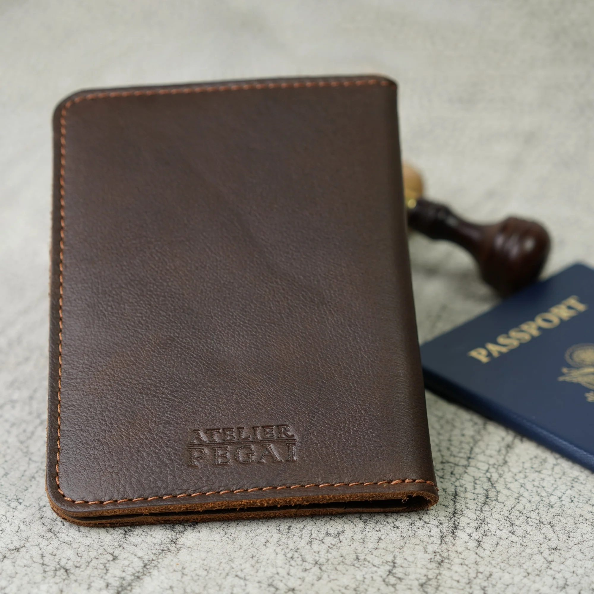 Pike Leather Passport Wallet | Dymnos Brown - Image 2