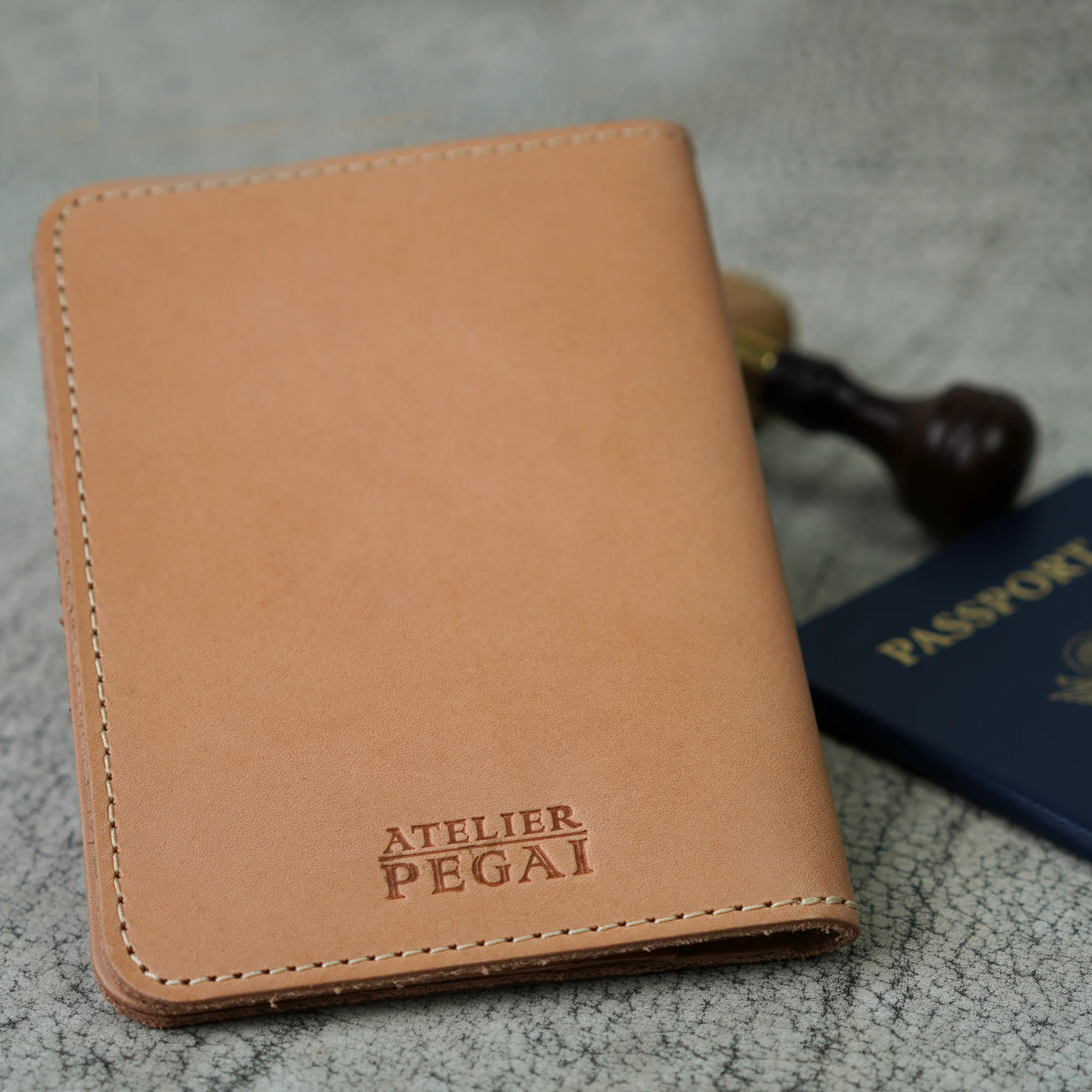 Pike Leather Passport Wallet | Vachetta Naturale