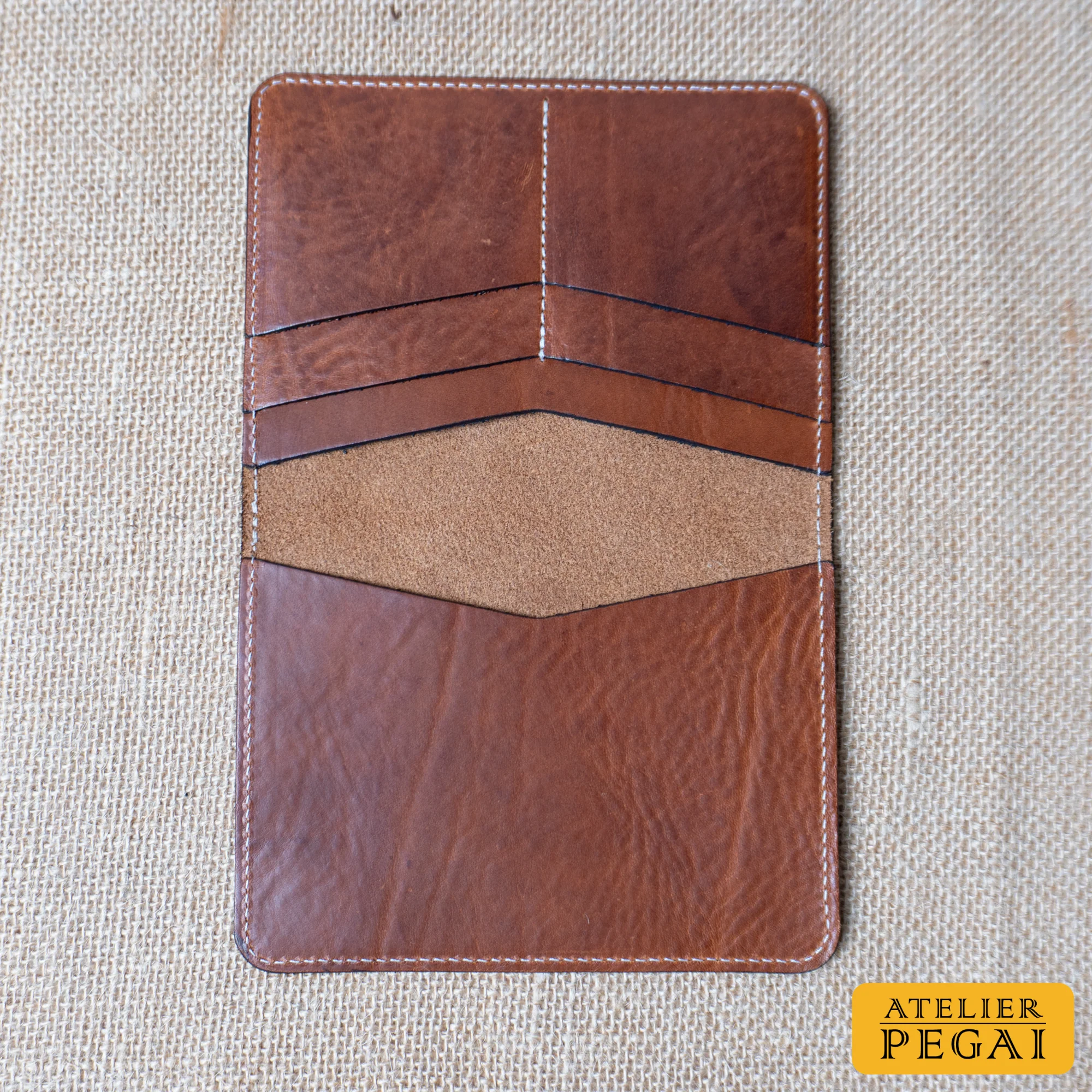 Pike Leather Passport Wallet | Vegtan Missouri Brown - Image 9